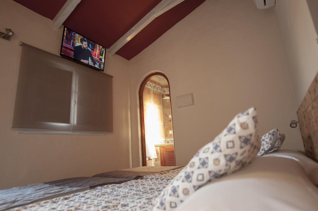 Amarna Conil Guest House Conil De La Frontera Exterior photo